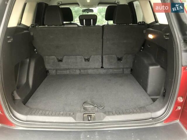 Червоний Форд Ескейп, об'ємом двигуна 1.6 л та пробігом 284 тис. км за 10500 $, фото 7 на Automoto.ua