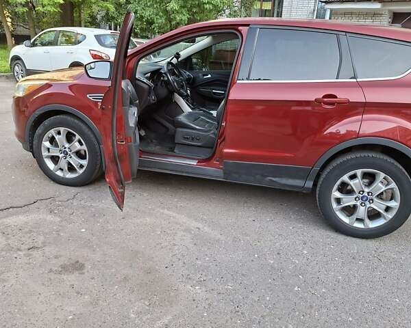 Красный Форд Эскейп, объемом двигателя 2 л и пробегом 228 тыс. км за 10850 $, фото 62 на Automoto.ua