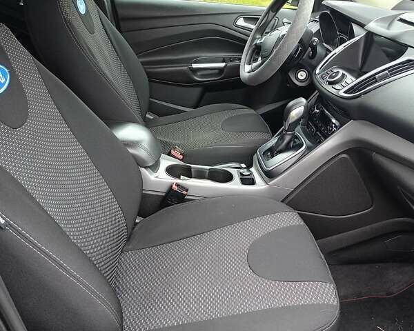 Червоний Форд Ескейп, об'ємом двигуна 1.6 л та пробігом 272 тис. км за 9300 $, фото 48 на Automoto.ua