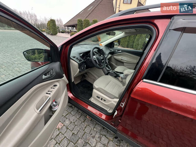 Красный Форд Эскейп, объемом двигателя 2 л и пробегом 206 тыс. км за 9500 $, фото 34 на Automoto.ua