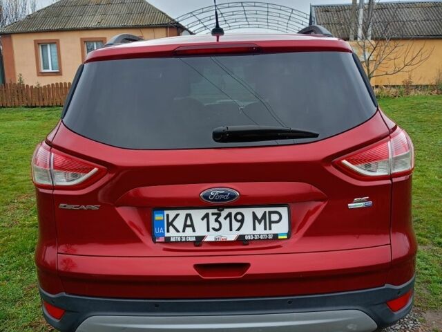 Червоний Форд Ескейп, об'ємом двигуна 1.6 л та пробігом 272 тис. км за 9300 $, фото 4 на Automoto.ua