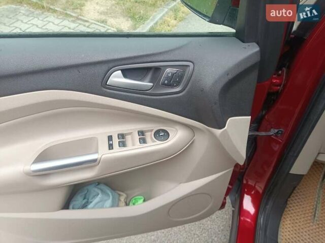 Красный Форд Эскейп, объемом двигателя 2 л и пробегом 184 тыс. км за 9300 $, фото 25 на Automoto.ua