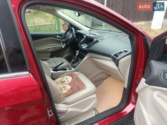 Красный Форд Эскейп, объемом двигателя 2 л и пробегом 184 тыс. км за 9300 $, фото 17 на Automoto.ua
