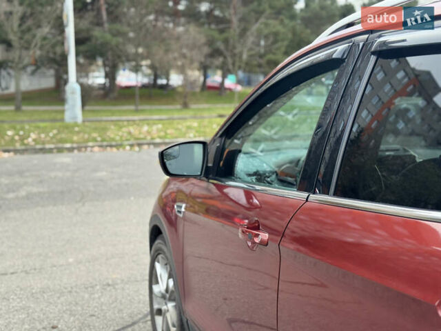 Червоний Форд Ескейп, об'ємом двигуна 2 л та пробігом 240 тис. км за 10500 $, фото 4 на Automoto.ua