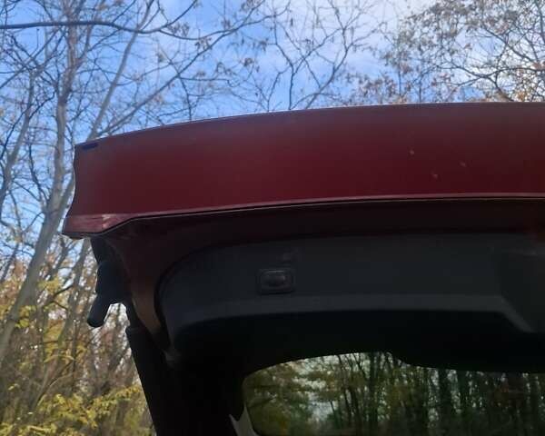 Красный Форд Эскейп, объемом двигателя 2 л и пробегом 118 тыс. км за 12700 $, фото 3 на Automoto.ua