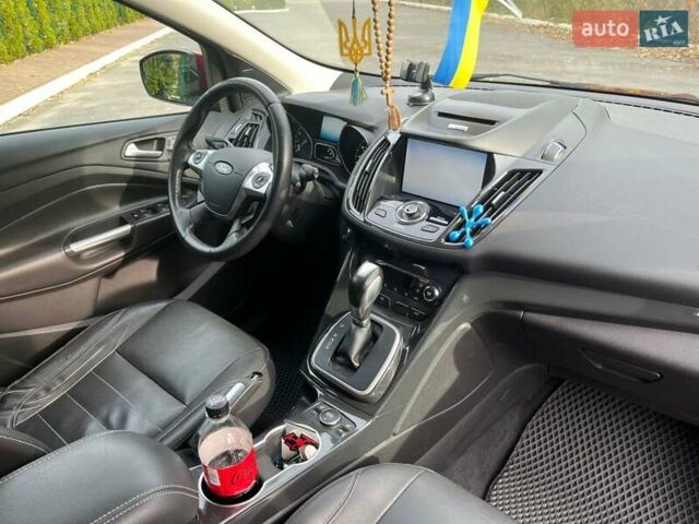 Красный Форд Эскейп, объемом двигателя 2 л и пробегом 148 тыс. км за 13250 $, фото 21 на Automoto.ua