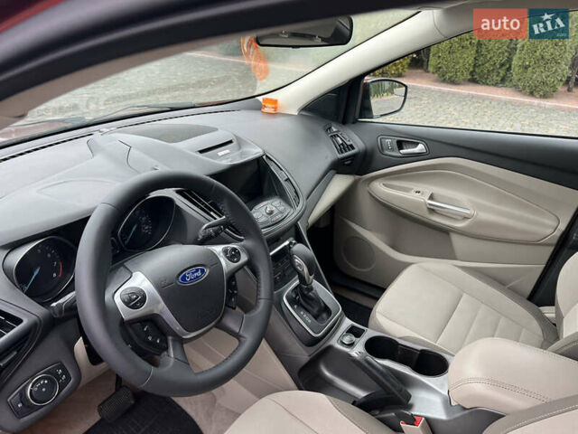 Красный Форд Эскейп, объемом двигателя 2 л и пробегом 206 тыс. км за 9500 $, фото 32 на Automoto.ua