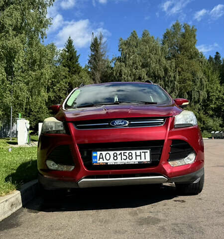 Красный Форд Эскейп, объемом двигателя 1.6 л и пробегом 186 тыс. км за 9500 $, фото 2 на Automoto.ua