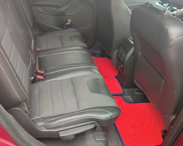 Красный Форд Эскейп, объемом двигателя 2 л и пробегом 178 тыс. км за 10999 $, фото 11 на Automoto.ua