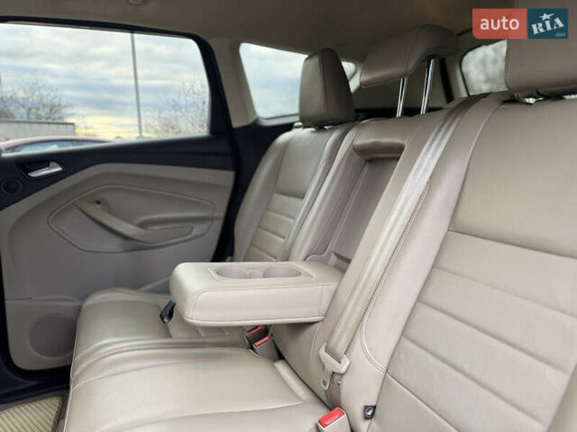 Червоний Форд Ескейп, об'ємом двигуна 2 л та пробігом 240 тис. км за 10500 $, фото 15 на Automoto.ua