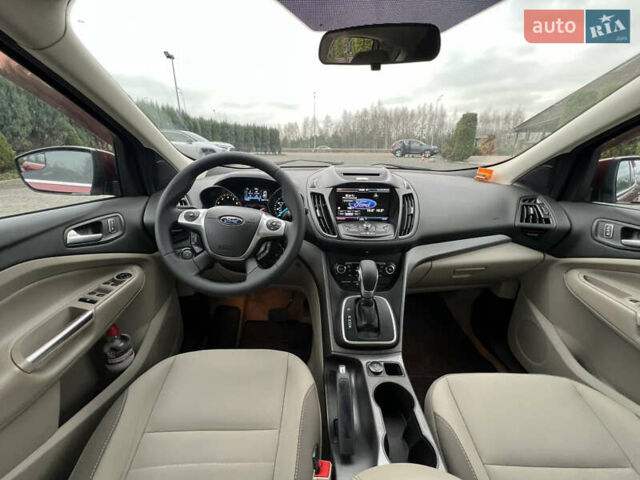 Красный Форд Эскейп, объемом двигателя 2 л и пробегом 206 тыс. км за 9500 $, фото 37 на Automoto.ua