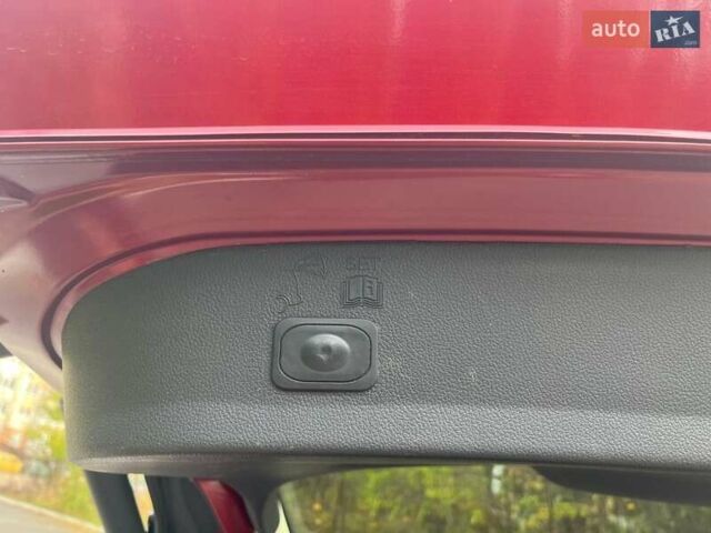 Красный Форд Эскейп, объемом двигателя 2 л и пробегом 148 тыс. км за 13250 $, фото 18 на Automoto.ua