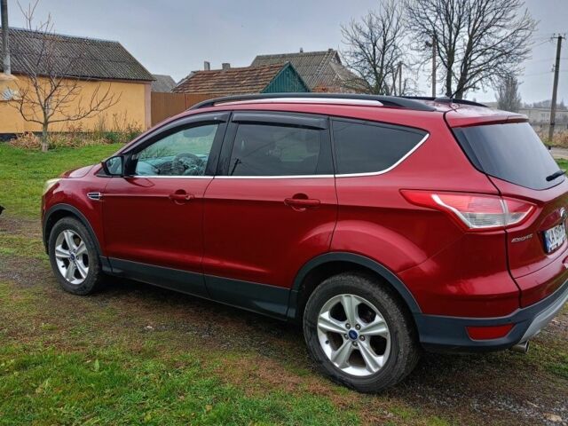 Червоний Форд Ескейп, об'ємом двигуна 1.6 л та пробігом 272 тис. км за 9300 $, фото 3 на Automoto.ua