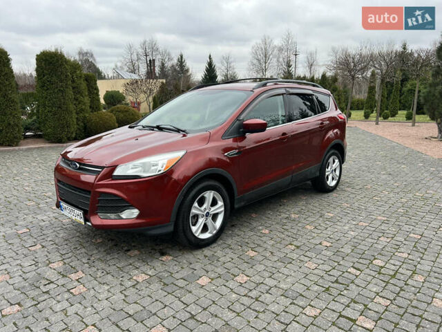 Красный Форд Эскейп, объемом двигателя 2 л и пробегом 206 тыс. км за 9500 $, фото 6 на Automoto.ua