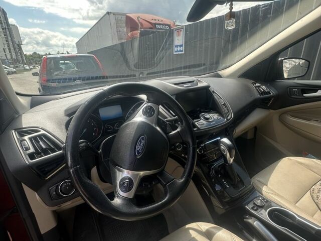 Червоний Форд Ескейп, об'ємом двигуна 1.6 л та пробігом 200 тис. км за 12400 $, фото 7 на Automoto.ua