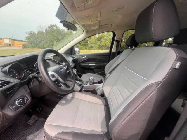 Красный Форд Эскейп, объемом двигателя 1.6 л и пробегом 86 тыс. км за 9200 $, фото 6 на Automoto.ua