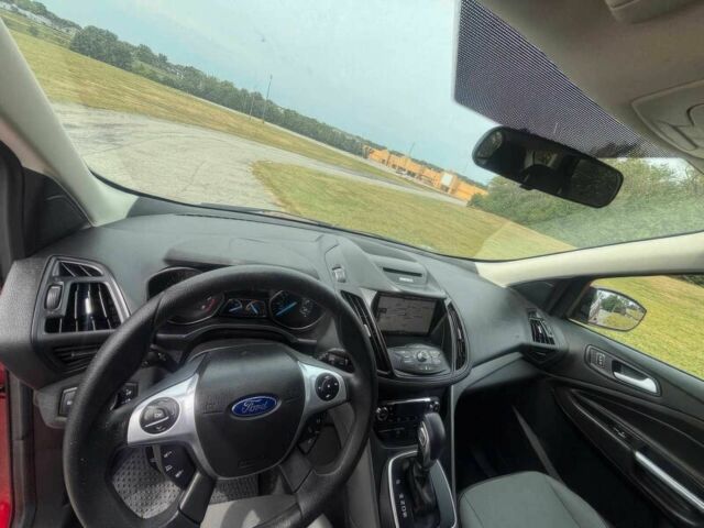 Красный Форд Эскейп, объемом двигателя 1.6 л и пробегом 86 тыс. км за 9200 $, фото 7 на Automoto.ua