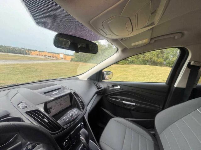 Красный Форд Эскейп, объемом двигателя 1.6 л и пробегом 86 тыс. км за 9200 $, фото 9 на Automoto.ua