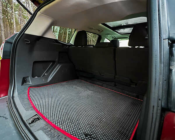 Червоний Форд Ескейп, об'ємом двигуна 2 л та пробігом 160 тис. км за 11250 $, фото 7 на Automoto.ua