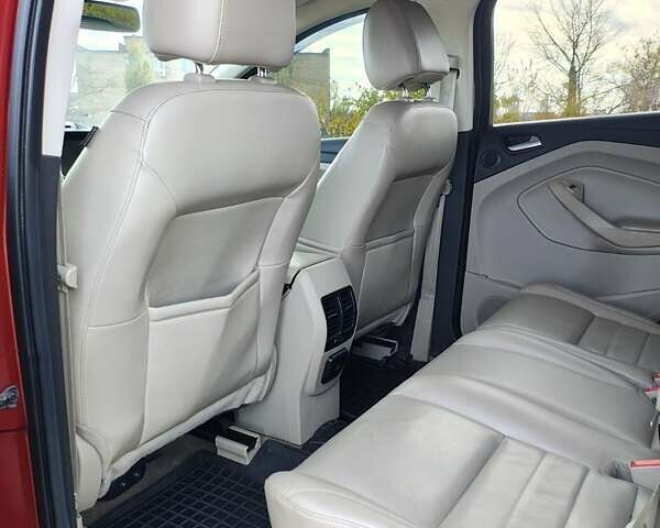 Красный Форд Эскейп, объемом двигателя 2 л и пробегом 159 тыс. км за 14950 $, фото 20 на Automoto.ua