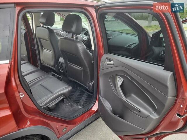 Красный Форд Эскейп, объемом двигателя 2 л и пробегом 59 тыс. км за 13000 $, фото 17 на Automoto.ua