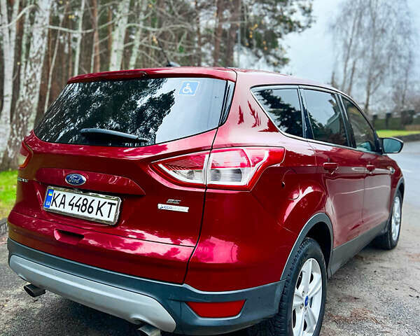 Червоний Форд Ескейп, об'ємом двигуна 2 л та пробігом 160 тис. км за 11250 $, фото 3 на Automoto.ua