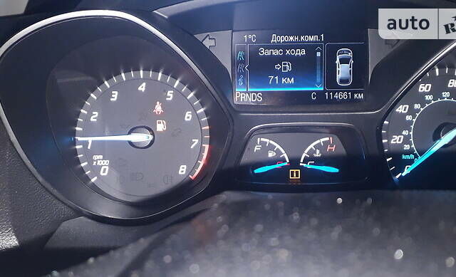 Красный Форд Эскейп, объемом двигателя 2 л и пробегом 115 тыс. км за 10500 $, фото 7 на Automoto.ua