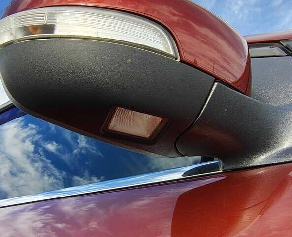 Красный Форд Эскейп, объемом двигателя 2 л и пробегом 159 тыс. км за 14950 $, фото 2 на Automoto.ua