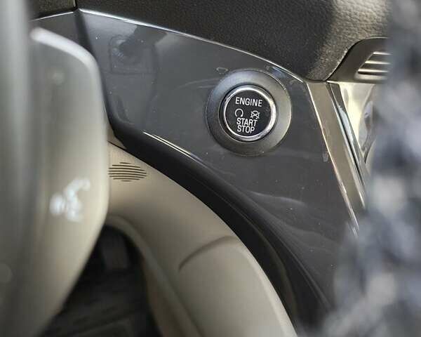 Красный Форд Эскейп, объемом двигателя 2 л и пробегом 159 тыс. км за 14950 $, фото 13 на Automoto.ua