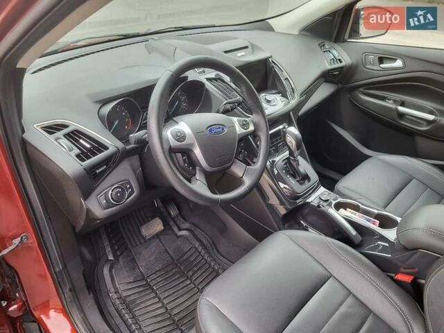 Красный Форд Эскейп, объемом двигателя 2 л и пробегом 59 тыс. км за 13000 $, фото 11 на Automoto.ua