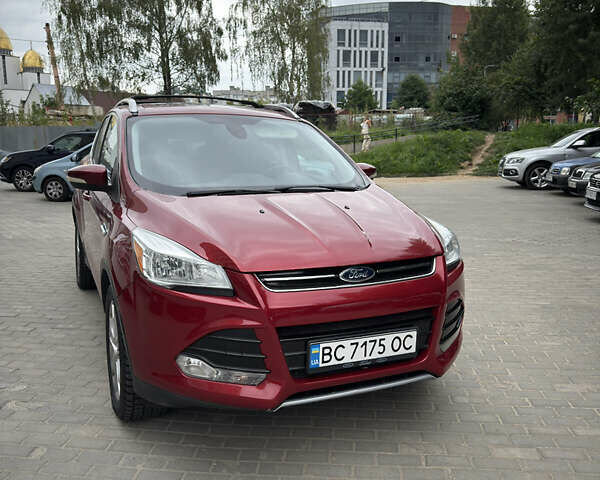 Красный Форд Эскейп, объемом двигателя 2 л и пробегом 164 тыс. км за 10700 $, фото 1 на Automoto.ua