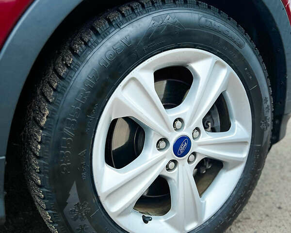 Червоний Форд Ескейп, об'ємом двигуна 2 л та пробігом 160 тис. км за 11250 $, фото 8 на Automoto.ua