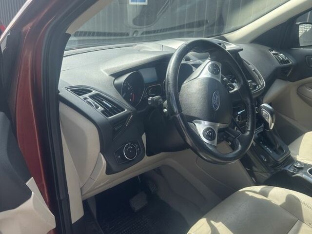 Червоний Форд Ескейп, об'ємом двигуна 1.6 л та пробігом 200 тис. км за 12400 $, фото 6 на Automoto.ua