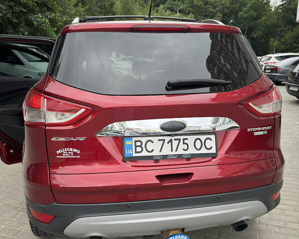Красный Форд Эскейп, объемом двигателя 2 л и пробегом 164 тыс. км за 10700 $, фото 3 на Automoto.ua