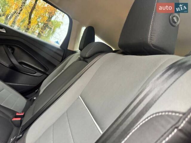 Червоний Форд Ескейп, об'ємом двигуна 2 л та пробігом 178 тис. км за 11998 $, фото 41 на Automoto.ua