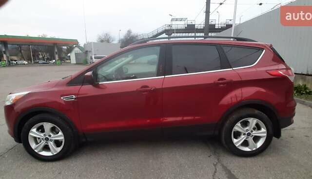 Красный Форд Эскейп, объемом двигателя 2 л и пробегом 93 тыс. км за 11300 $, фото 9 на Automoto.ua