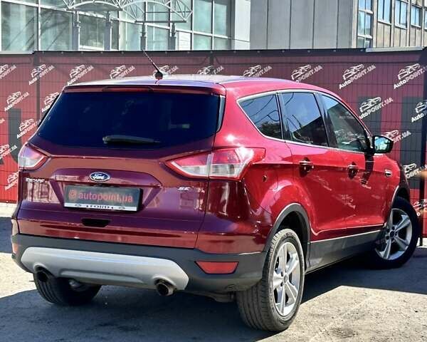 Форд Эскейп 2015 в Сумах на Automoto.ua Красный Форд Эскейп, объемом двигателя 2.49 л и пробегом 98 тыс. км за 13000 $, фото 7 на Automoto.ua
