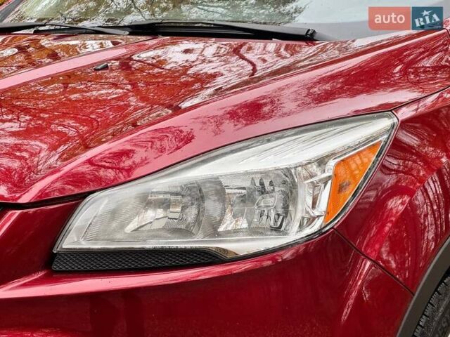 Червоний Форд Ескейп, об'ємом двигуна 2 л та пробігом 178 тис. км за 11998 $, фото 5 на Automoto.ua