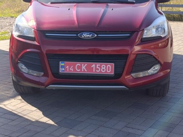 Форд Эскейп 2015 в Иршава на Automoto.ua Красный Форд Эскейп, объемом двигателя 2 л и пробегом 186 тыс. км за 10800 $, фото 3 на Automoto.ua