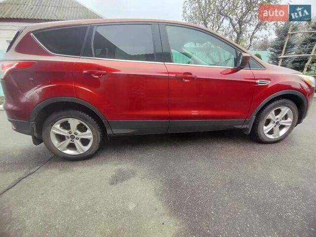 Червоний Форд Ескейп, об'ємом двигуна 2 л та пробігом 118 тис. км за 13500 $, фото 1 на Automoto.ua