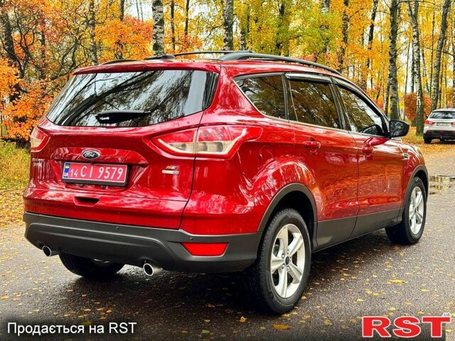 Форд Эскейп 2015 в Ахтырке на Automoto.ua Красный Форд Эскейп, объемом двигателя 2 л и пробегом 178 тыс. км за 11980 $, фото 5 на Automoto.ua