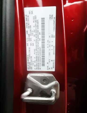 Красный Форд Эскейп, объемом двигателя 2 л и пробегом 93 тыс. км за 11300 $, фото 10 на Automoto.ua