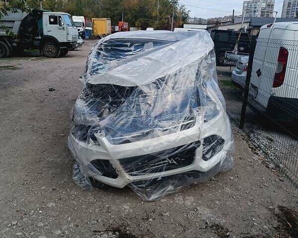 Красный Форд Эскейп, объемом двигателя 2.5 л и пробегом 250 тыс. км за 5300 $, фото 1 на Automoto.ua