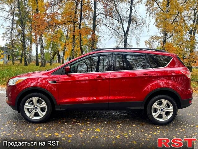 Форд Эскейп 2015 в Ахтырке на Automoto.ua Красный Форд Эскейп, объемом двигателя 2 л и пробегом 178 тыс. км за 11980 $, фото 3 на Automoto.ua