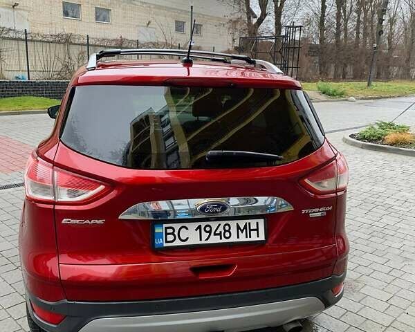 Красный Форд Эскейп, объемом двигателя 2 л и пробегом 141 тыс. км за 13000 $, фото 3 на Automoto.ua