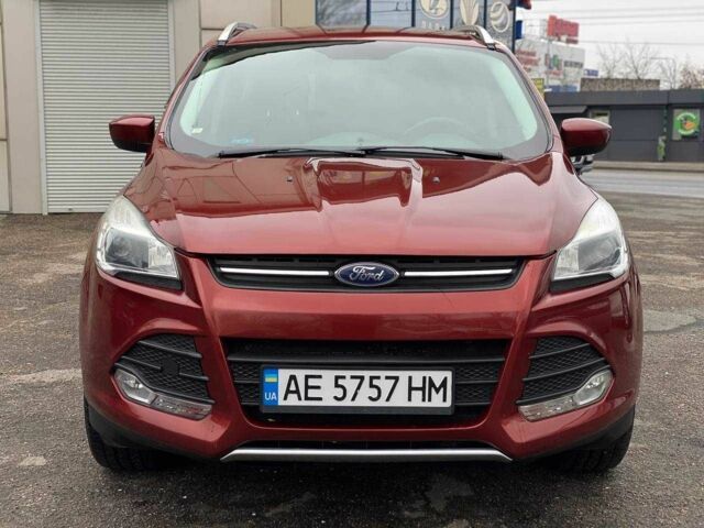 Красный Форд Эскейп, объемом двигателя 2.5 л и пробегом 150 тыс. км за 13500 $, фото 5 на Automoto.ua