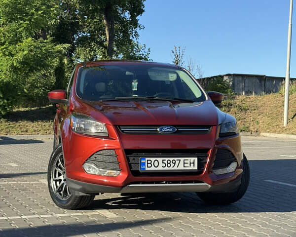 Красный Форд Эскейп, объемом двигателя 2 л и пробегом 160 тыс. км за 10700 $, фото 12 на Automoto.ua