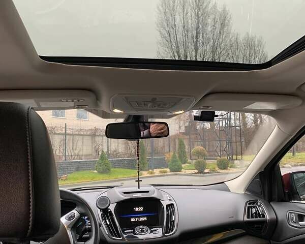 Красный Форд Эскейп, объемом двигателя 2 л и пробегом 141 тыс. км за 13000 $, фото 8 на Automoto.ua