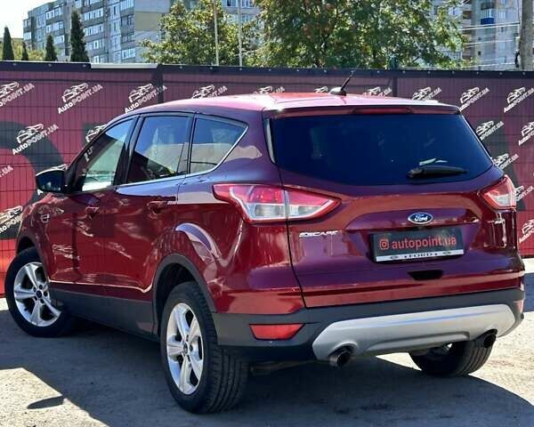Форд Эскейп 2015 в Сумах на Automoto.ua Красный Форд Эскейп, объемом двигателя 2.49 л и пробегом 98 тыс. км за 13000 $, фото 8 на Automoto.ua