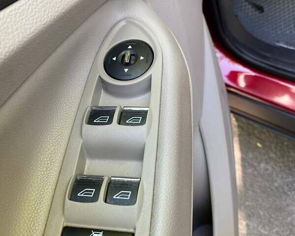 Червоний Форд Ескейп, об'ємом двигуна 1.6 л та пробігом 116 тис. км за 15400 $, фото 49 на Automoto.ua